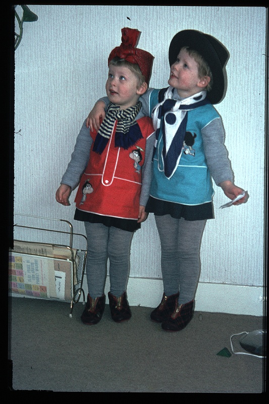 34.Delft mrt 1966 Brigitte,Marion.JPG